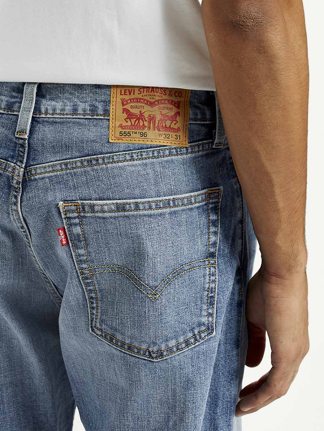 Loose Fit Mid Rise Jeans Men Light Indigo Comfortable Daily Wear