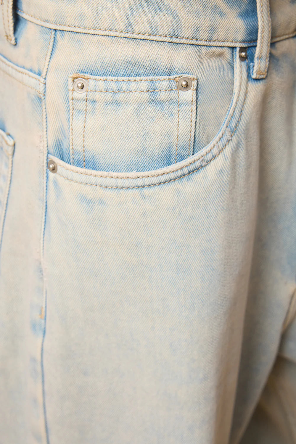 Comfortable Blue Glazed Wash Men's Baggy Fit Jeans for Effortless Casual Styling