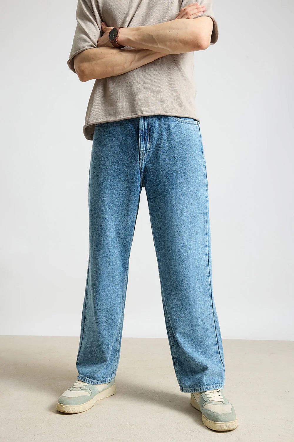 Modern Urban Grind Men's Baggy Denim Jeans with Relaxed Street Style Look