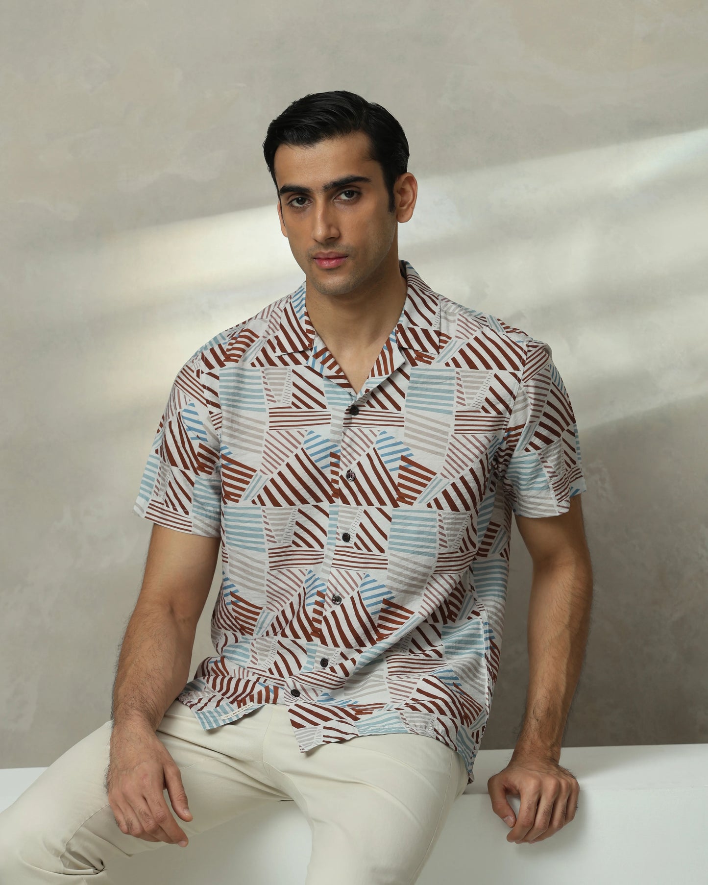 Lightweight Brown Resort Print Shirt Relaxed Fit Comfortable Daily Style
