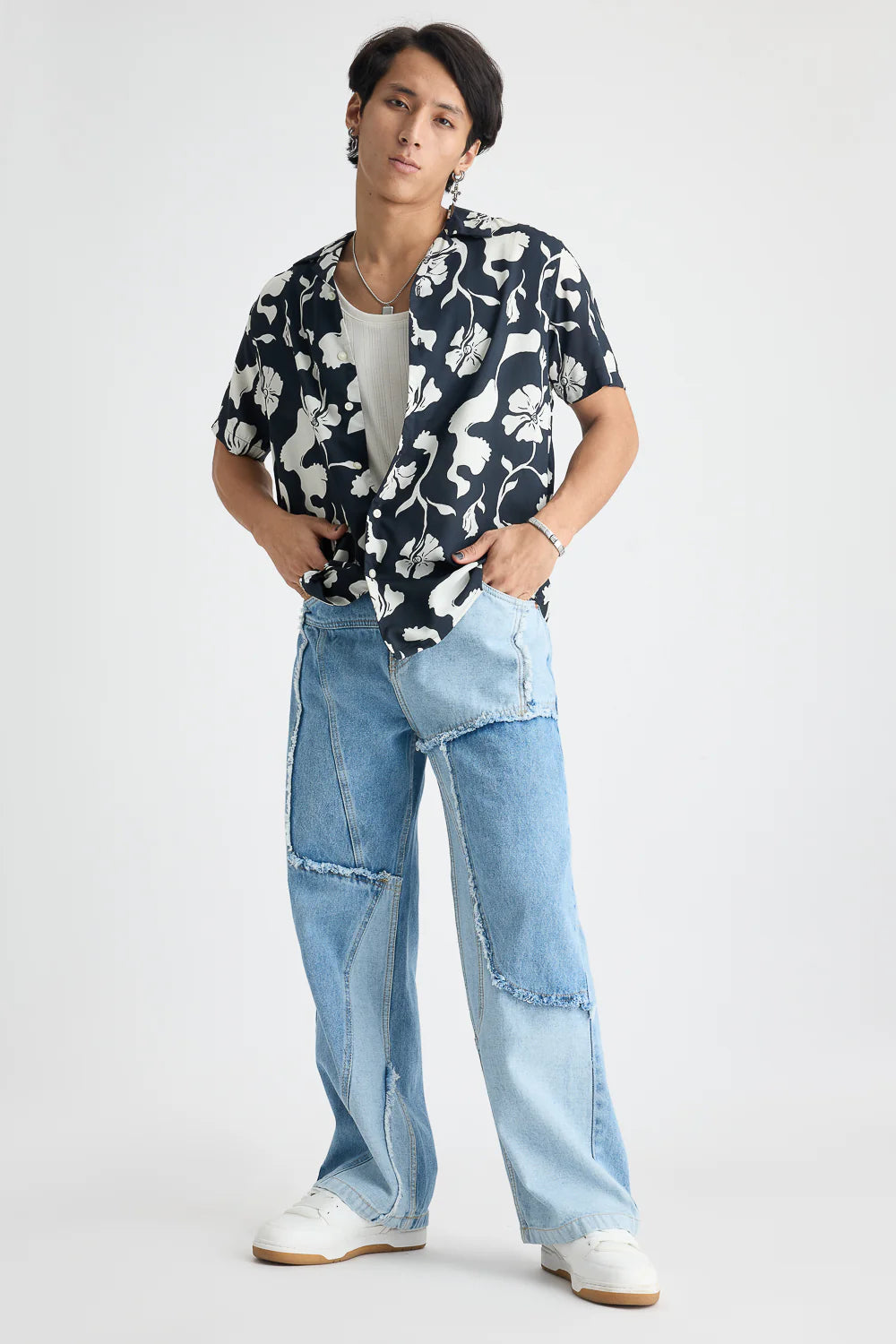 Classic Blue Patchwork Straight-Fit Men's Denim Jeans with Comfortable Regular Fit
