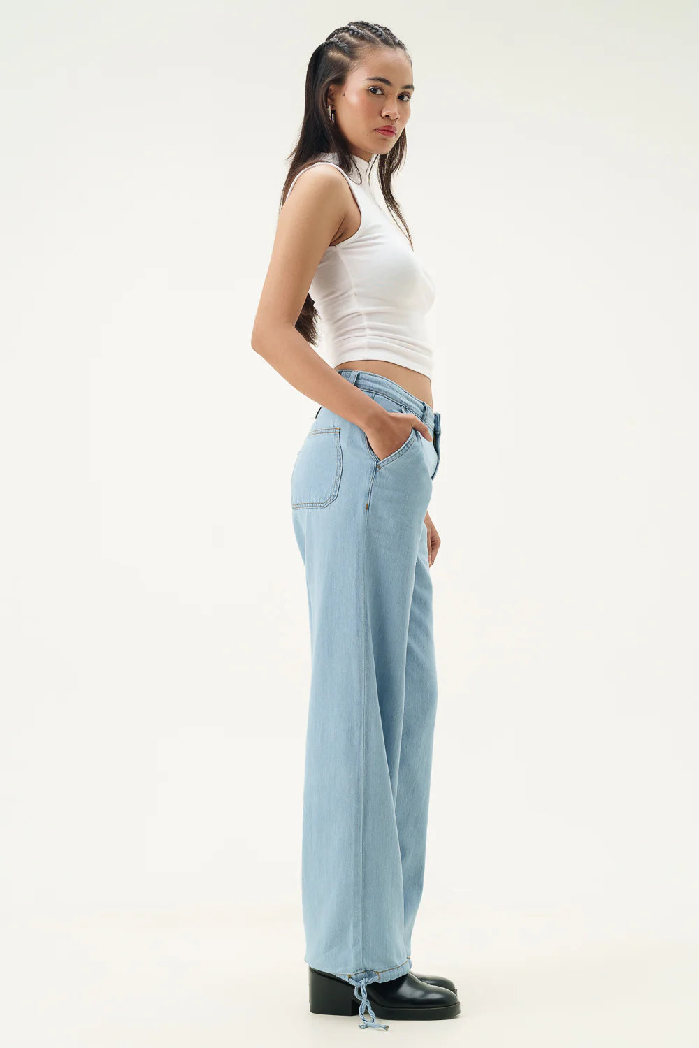 Elegant Seoul Breeze Denim Pants – Korean Streetwear Style