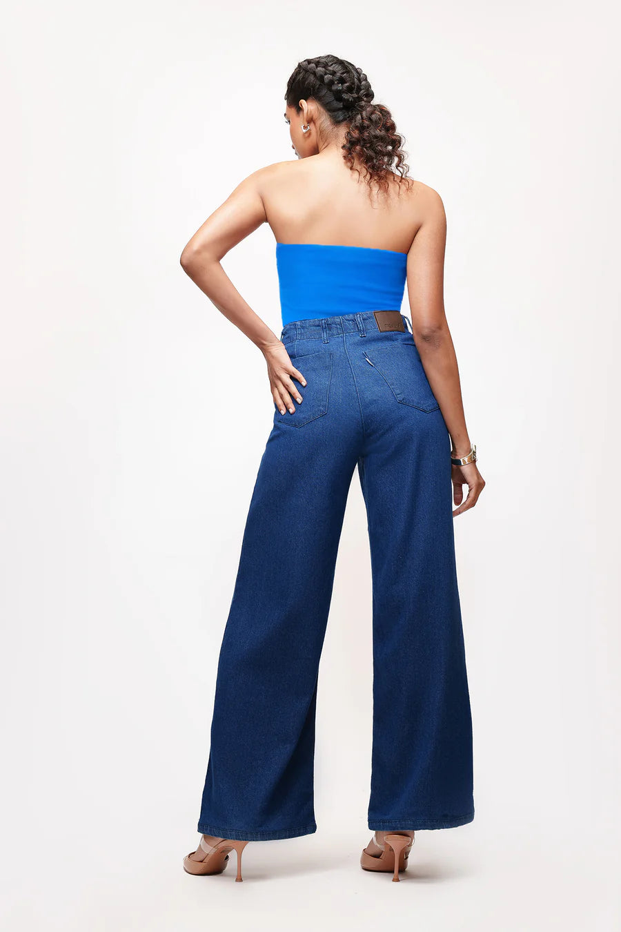 Soft Comfortable Womens Dark Indigo Straight Pintuck Jeans for All Day Wear