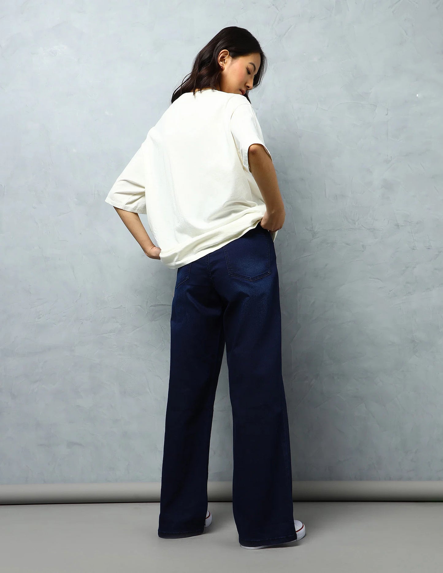 Classic Womens High Rise Stone Wash Straight Fit Denim Pants