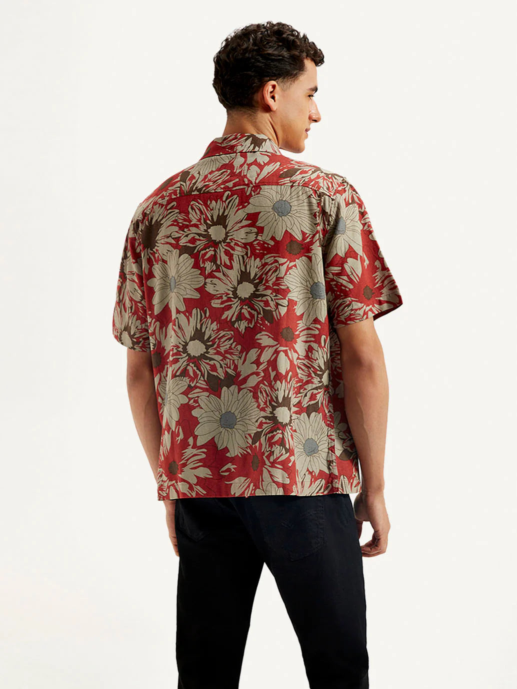 Casual Men Resort Collar Floral Linen Shirt Relaxed Fit Perfect for Holidays and Outings