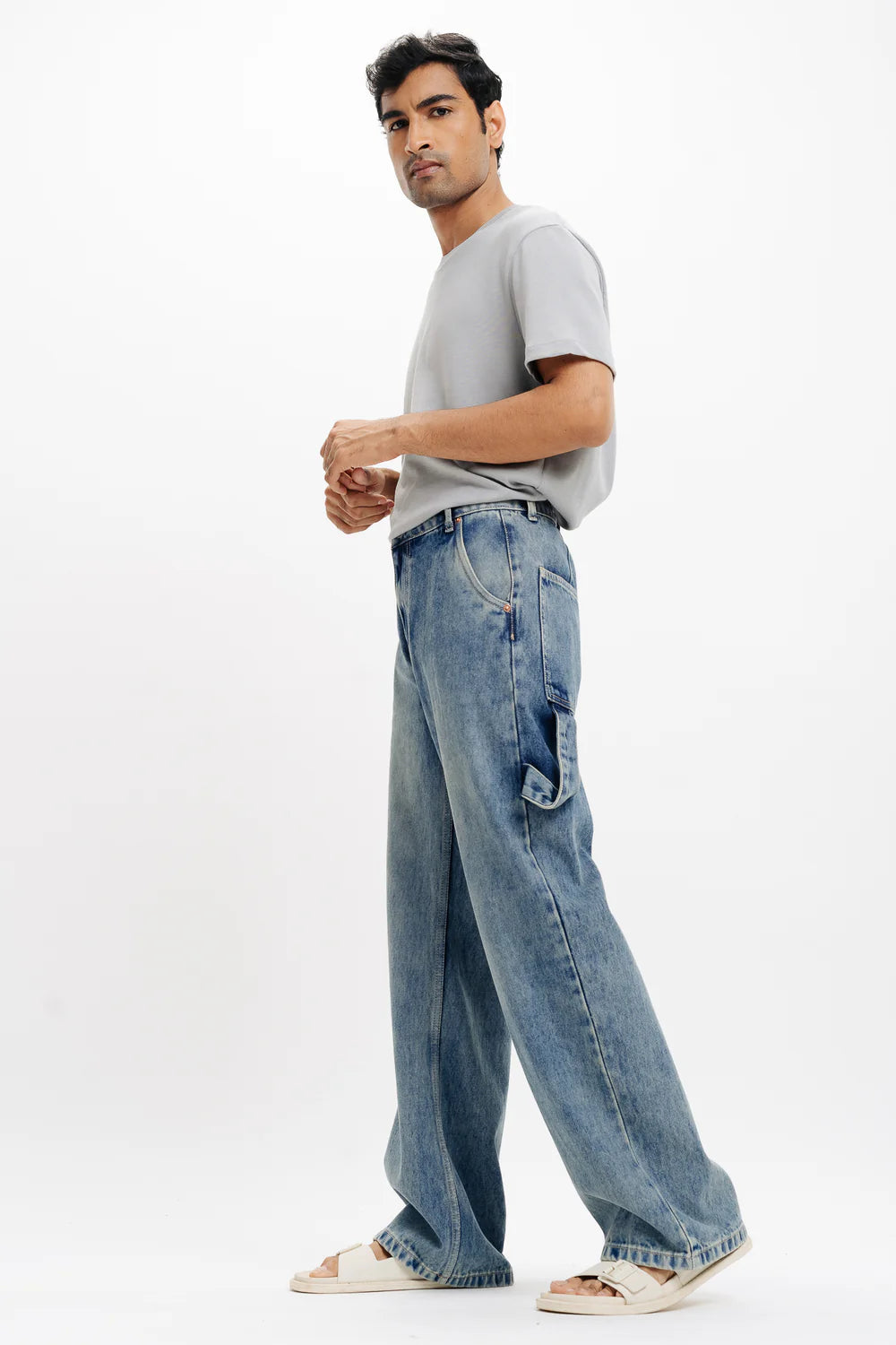 Trendy Soft-Wash Blue Men's Straight Jeans for Casual and Smart-Casual Looks