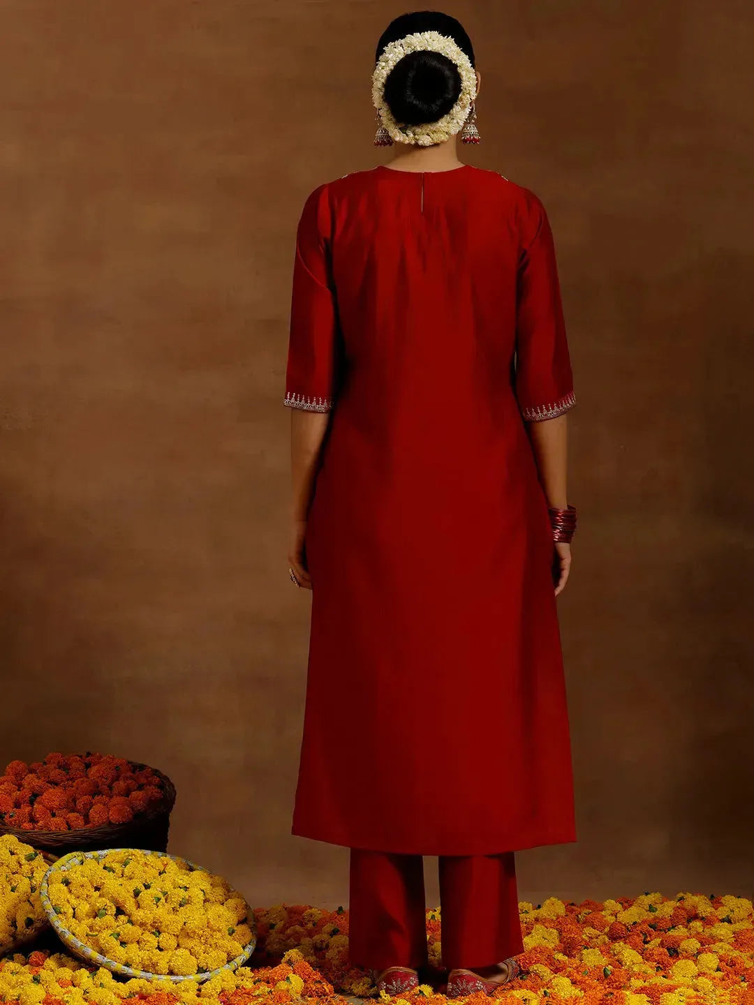 Women Red Straight Kurta Set in Silk Blend Fabric with Classic Embroidered Detailing