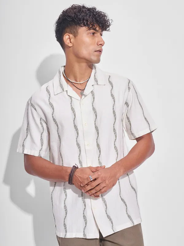 Cream Printed Relaxed Fit Casual Shirt