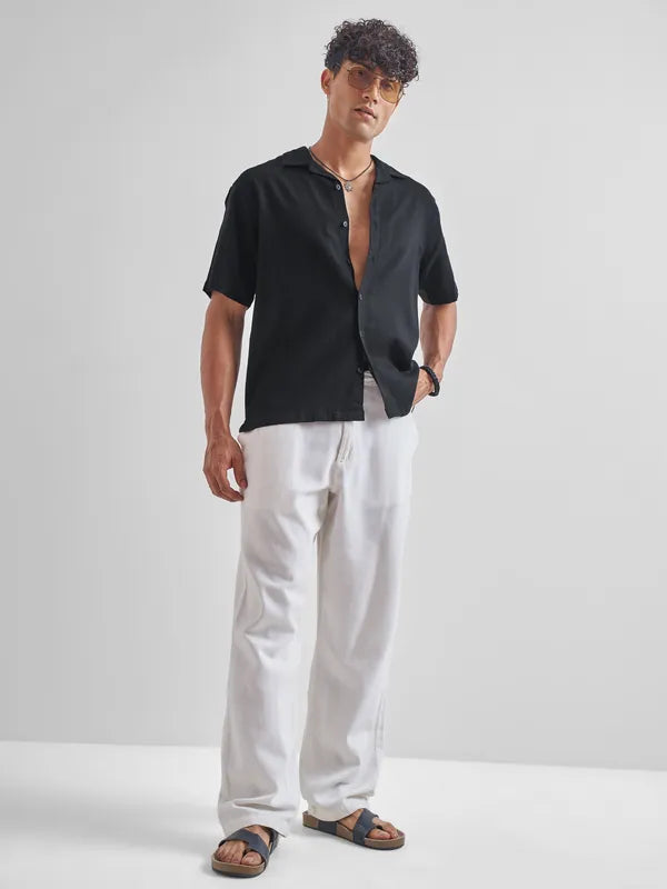 Classic Black Relaxed Fit Men Solid Shirt Casual Wear for Office and Outings