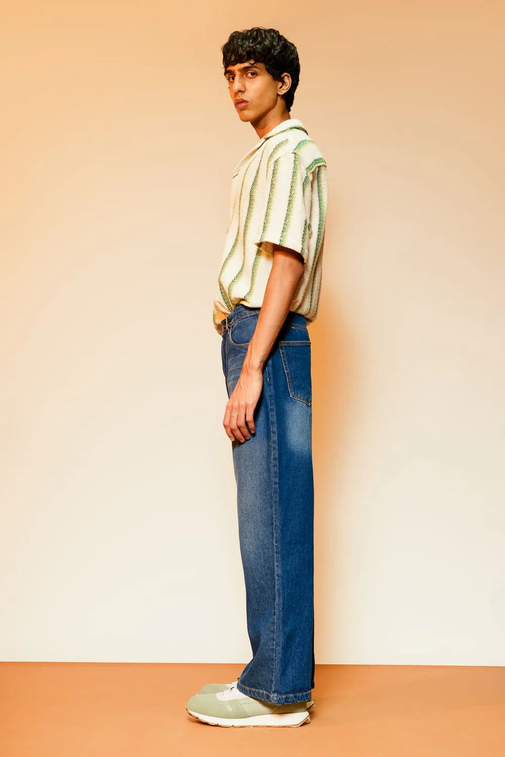 Mid Blue Men's Wide Jeans with Relaxed Streetwear Style and Durable Fabric