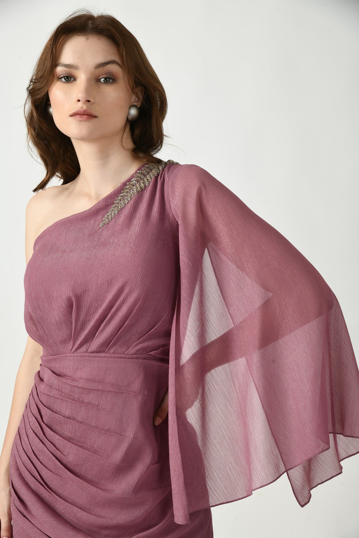 Modern Women’s Evening Dress One-Shoulder Style Perfect for Special Occasions