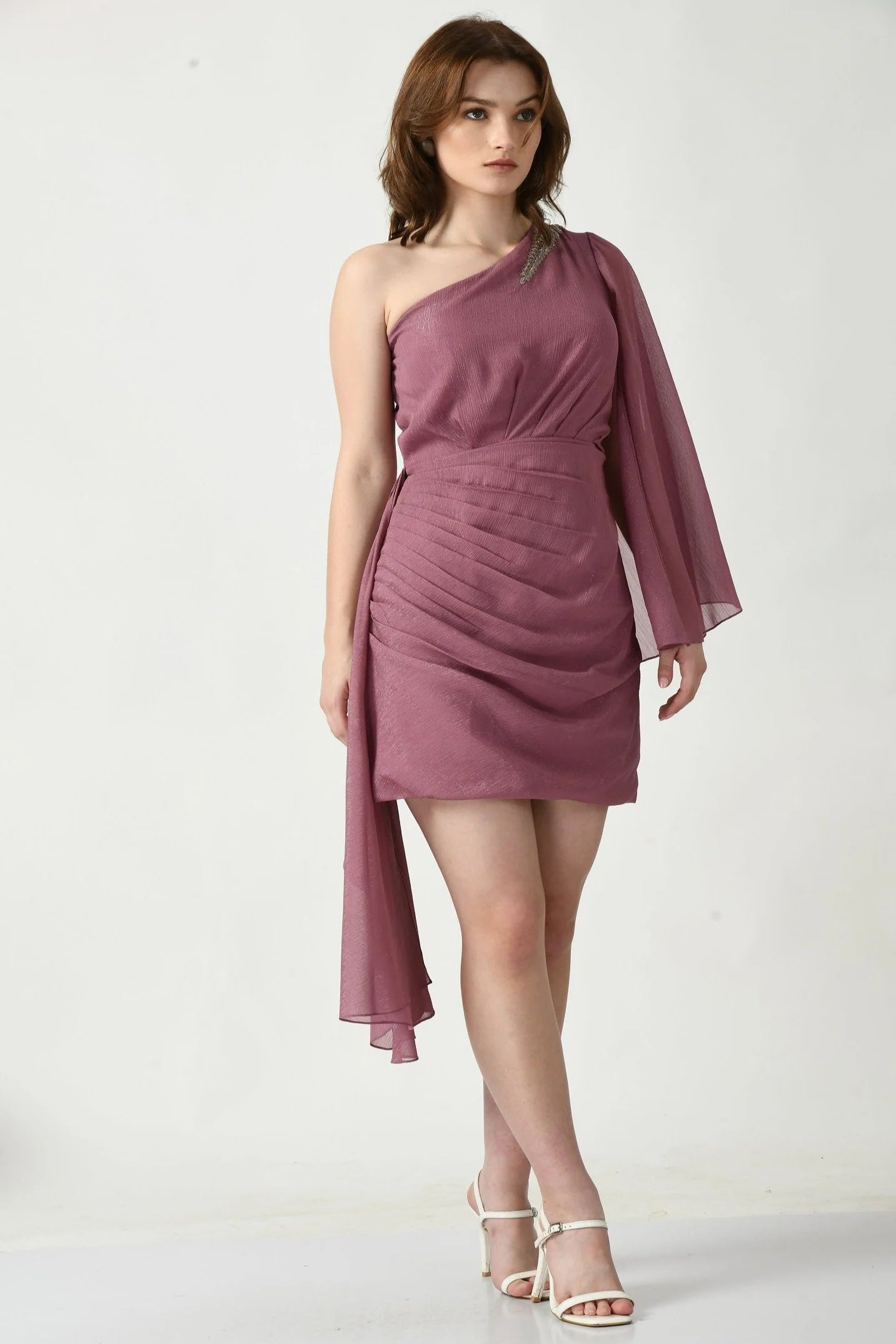 Modern Women’s Evening Dress One-Shoulder Style Perfect for Special Occasions