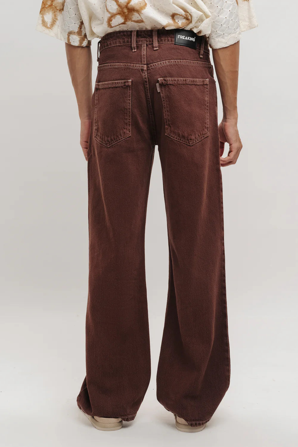Premium Brown Straight Men's Jeans with Timeless Design and Relaxed Comfort