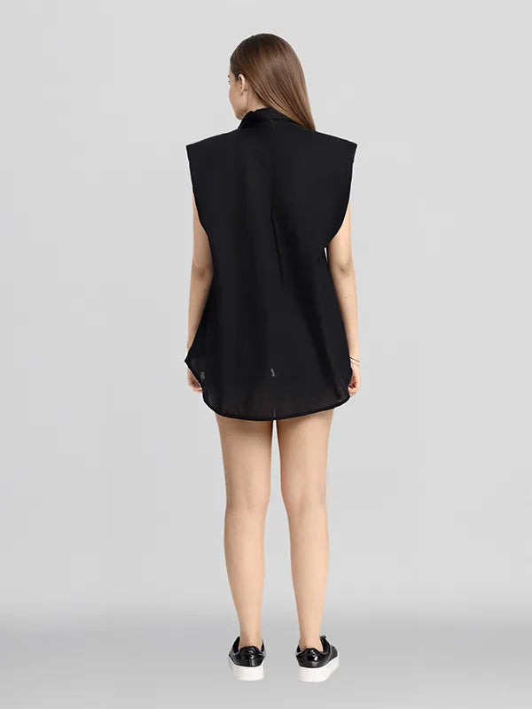 Simple Black Solid Regular Fit T-Shirt for Women