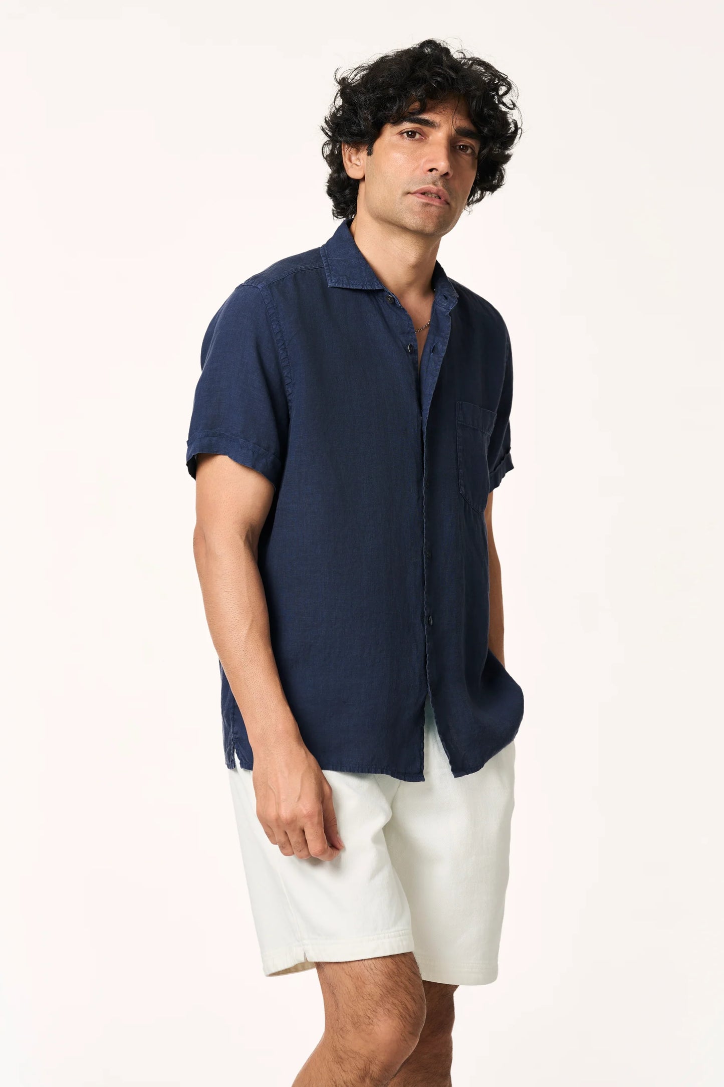 Formal and Casual Cutaway Collar Shirt for Men Comfortable Everyday Wear