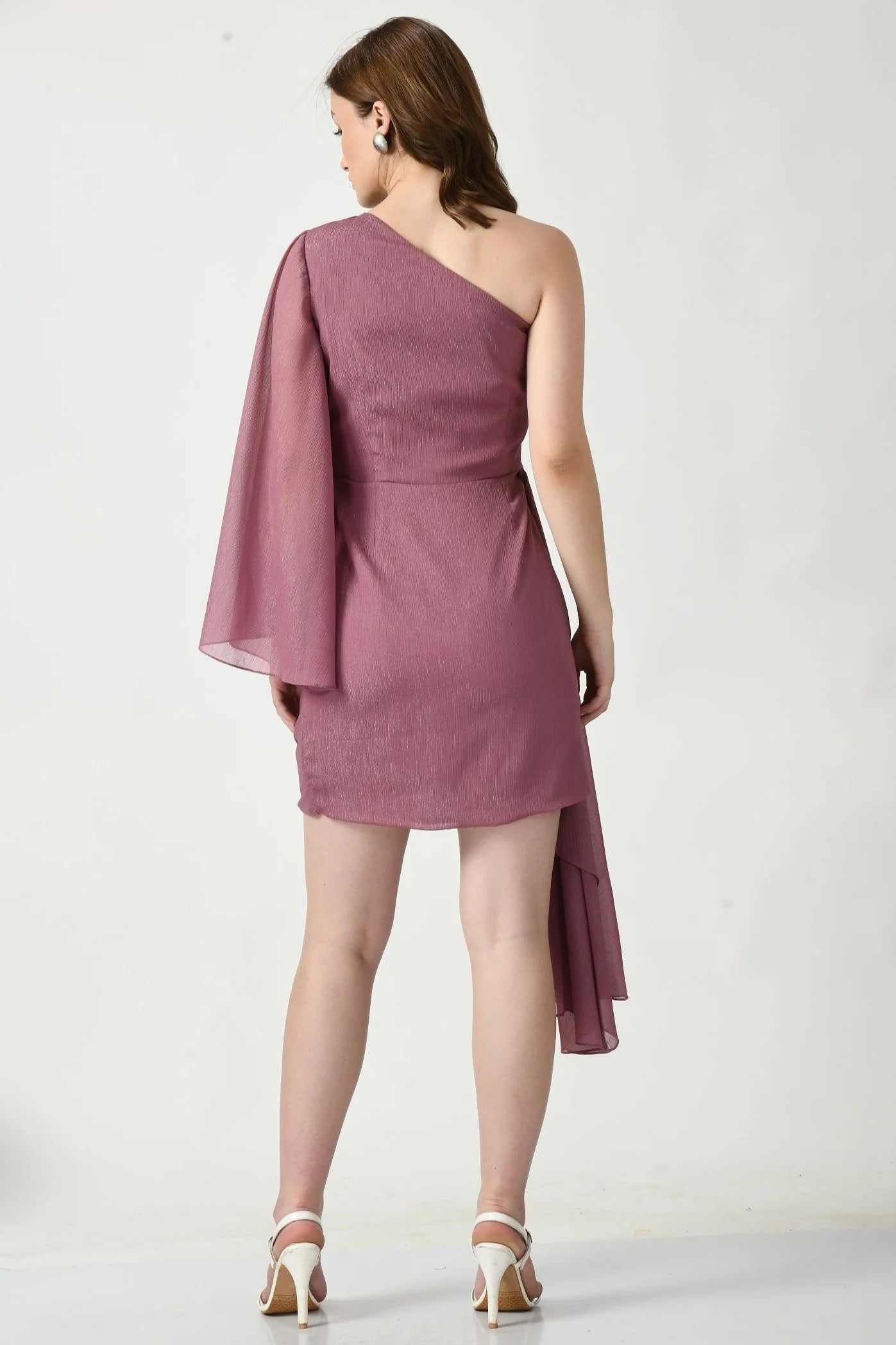 Modern Women’s Evening Dress One-Shoulder Style Perfect for Special Occasions