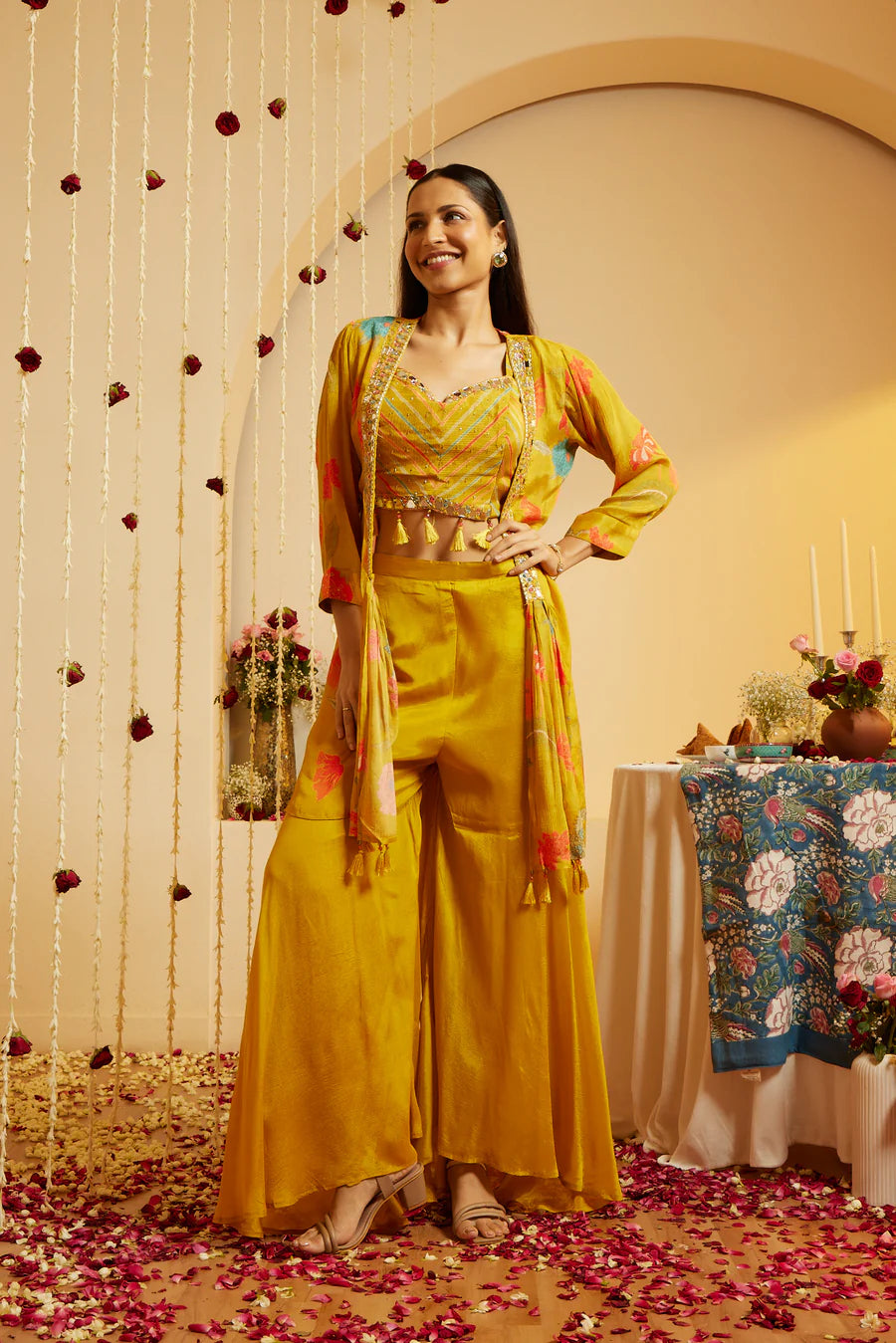 Modern Women’s Mustard Glow Maslin Shrug Ideal for Stylish Layered Looks and Comfortable Fashion