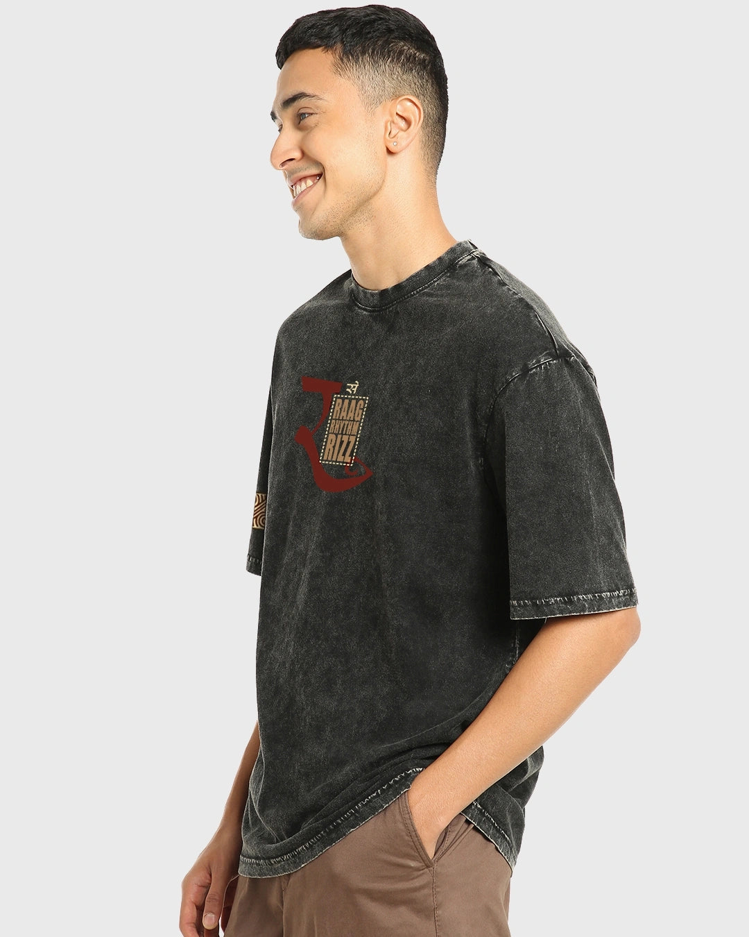 Stylish Men’s Oversized Acid Wash T-Shirt in Black with Bold Freedom Sounds Print