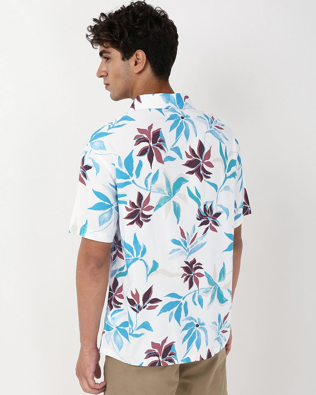 Oversized White and Blue Printed Shirt for Men Stylish Summer Casual Outfit