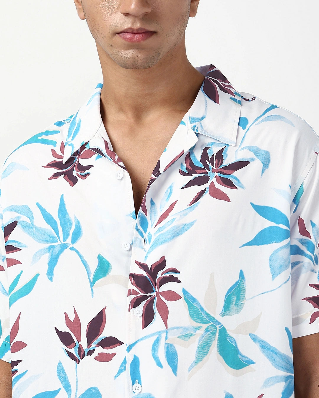 Oversized White and Blue Printed Shirt for Men Stylish Summer Casual Outfit