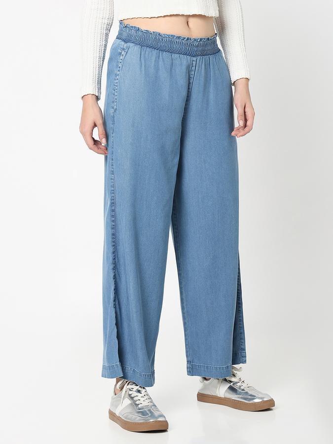 Chic Womens Flared High Waist Denim Jeans for Stylish Everyday Looks