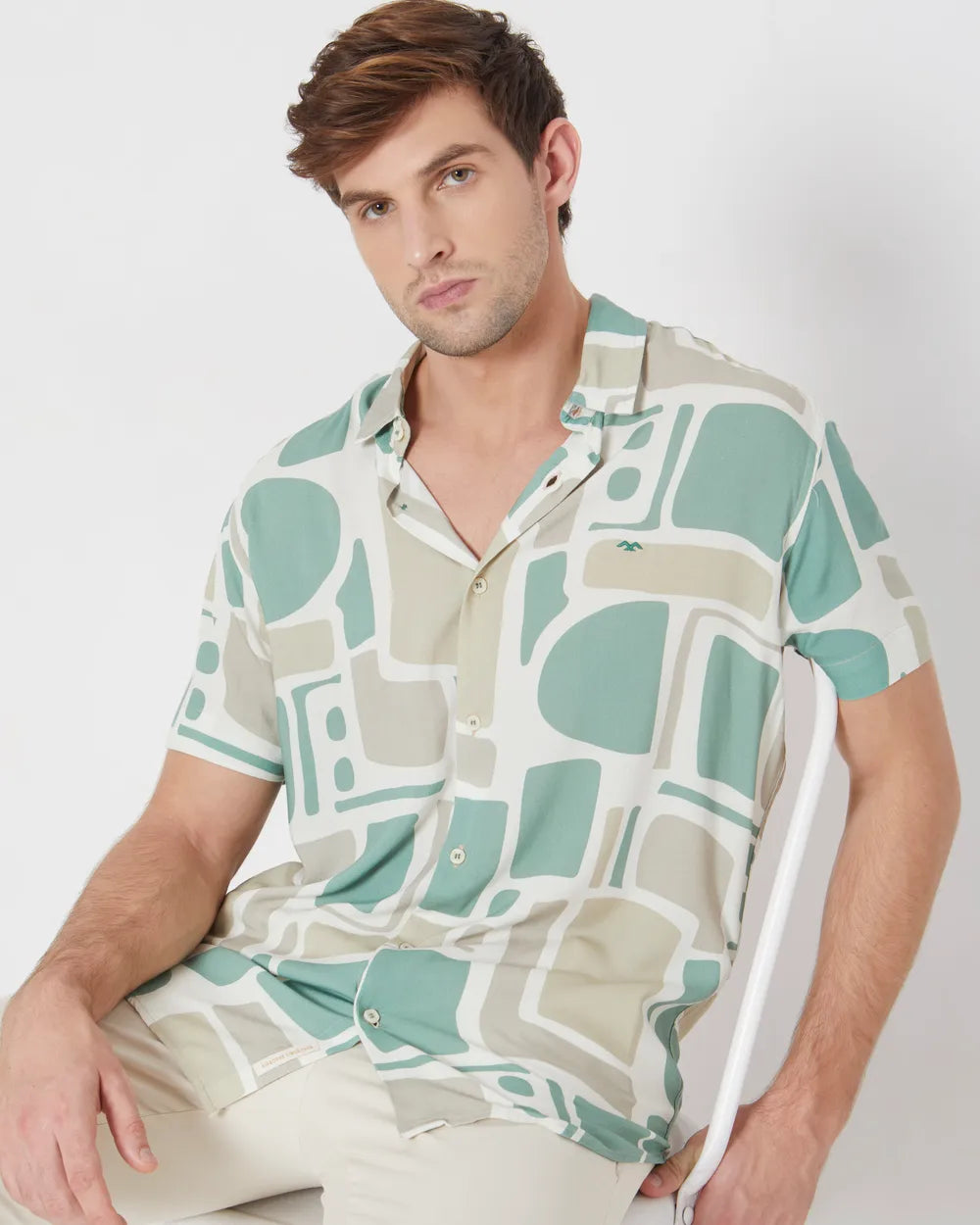 Comfortable Beige Slim Fit Casual Shirt with Abstract Print for Daily Wear