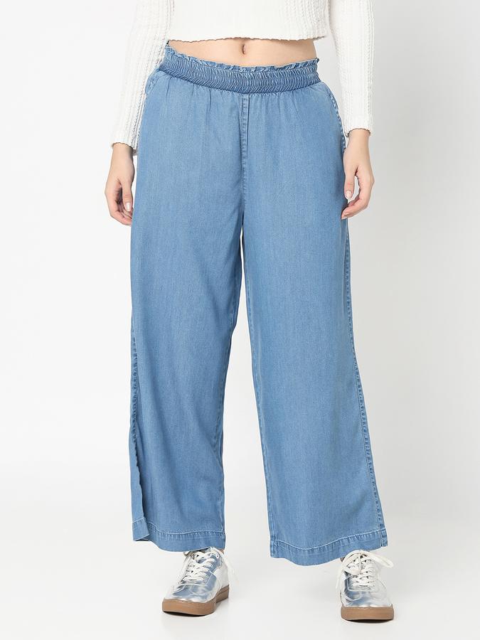 Chic Womens Flared High Waist Denim Jeans for Stylish Everyday Looks