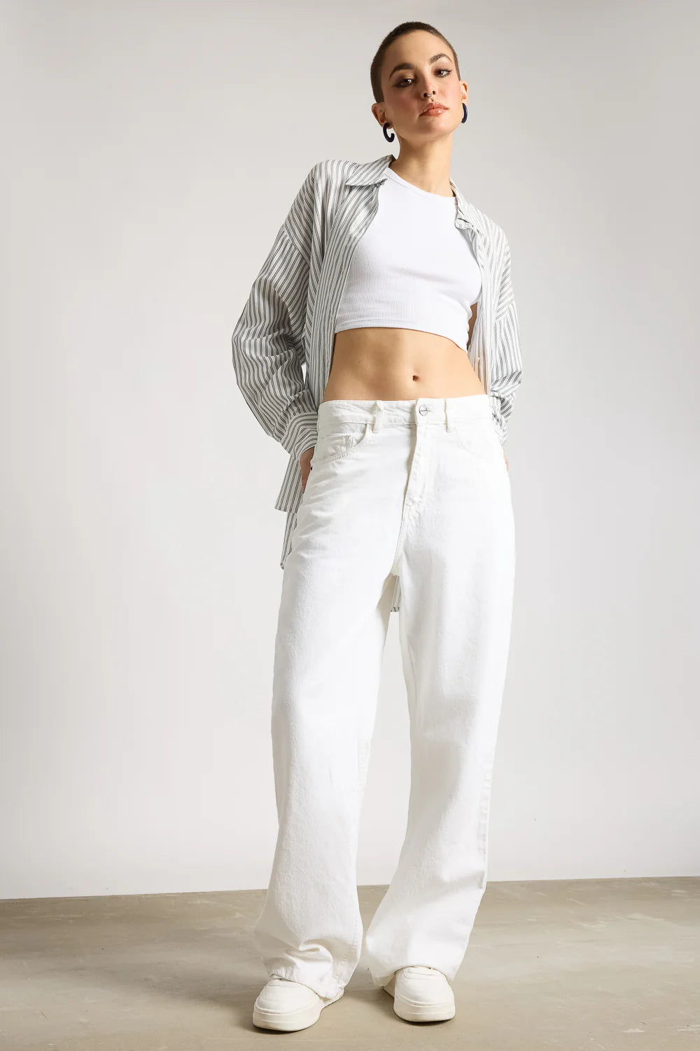 Women’s White Relaxed Wide-Leg Jeans