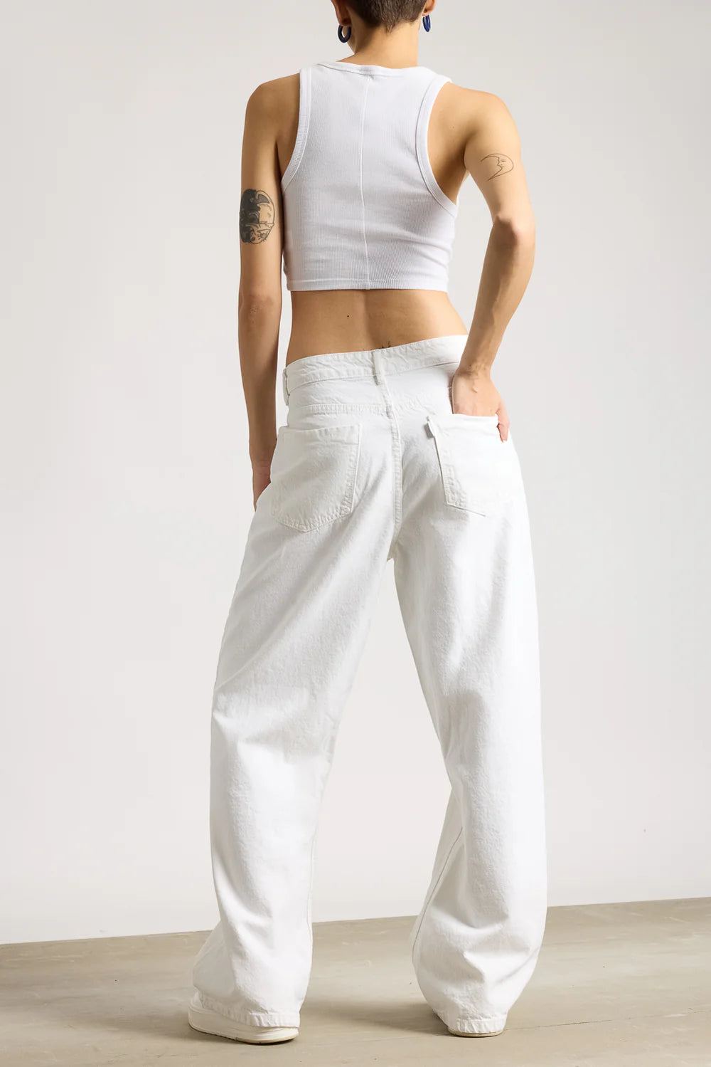 Women’s White Relaxed Wide-Leg Jeans