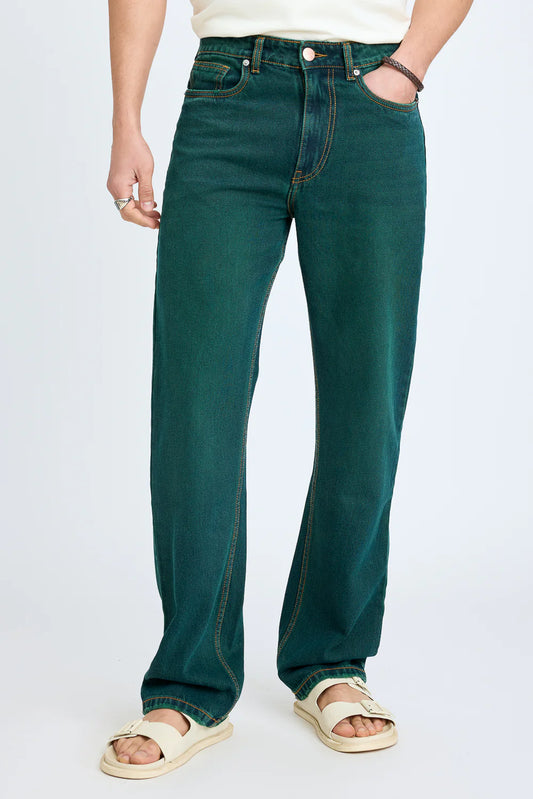 Stylish Green Men's Slim Straight Jeans Perfect for Casual and Streetwear Looks