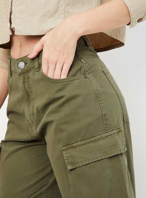Casual Women’s Solid Straight-Leg Cargo Jeans
