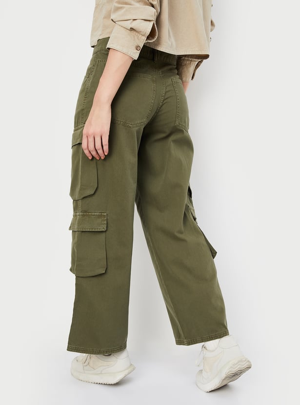 Casual Women’s Solid Straight-Leg Cargo Jeans