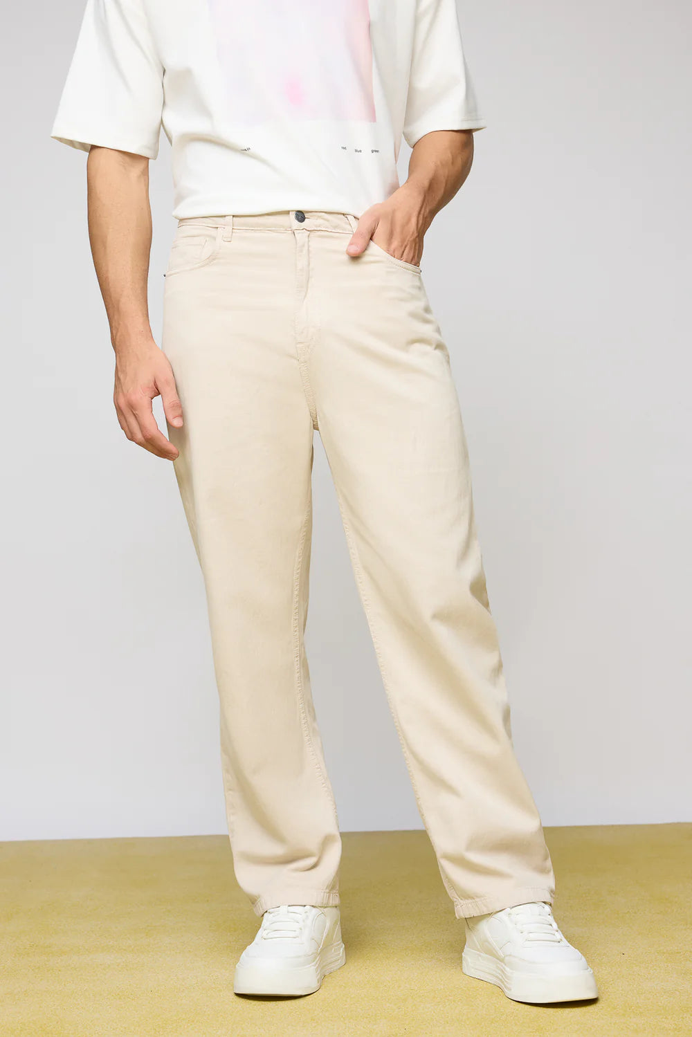 Casual Classic Cream Men's Straight Jeans Perfect for Office and Weekend Outfits
