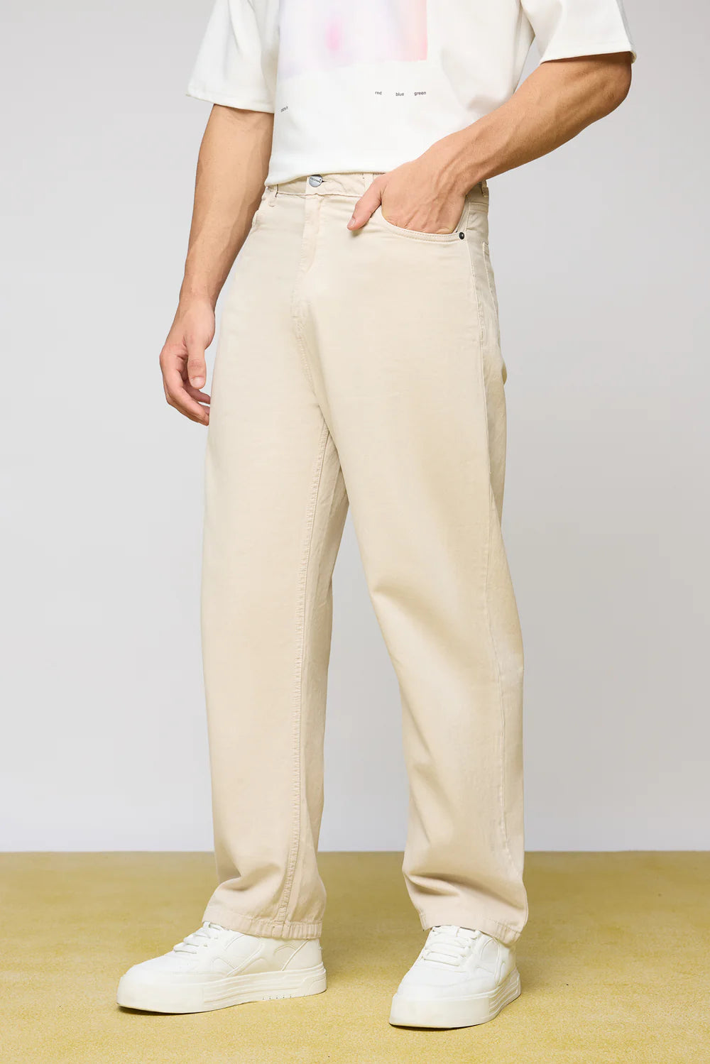 Casual Classic Cream Men's Straight Jeans Perfect for Office and Weekend Outfits