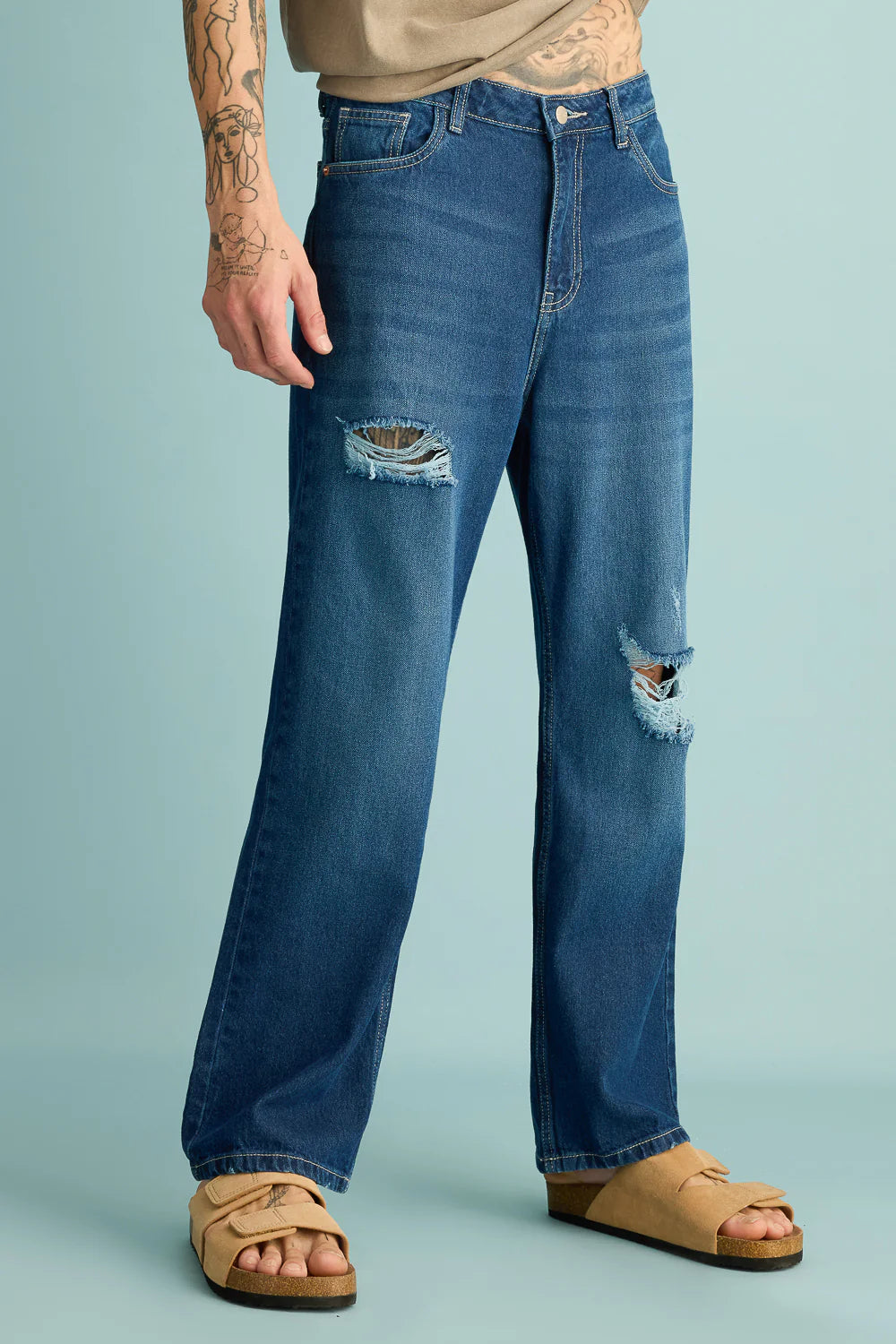 Casual Cobalt Blue Distressed Men's Straight Denim Jeans with Vintage Appeal