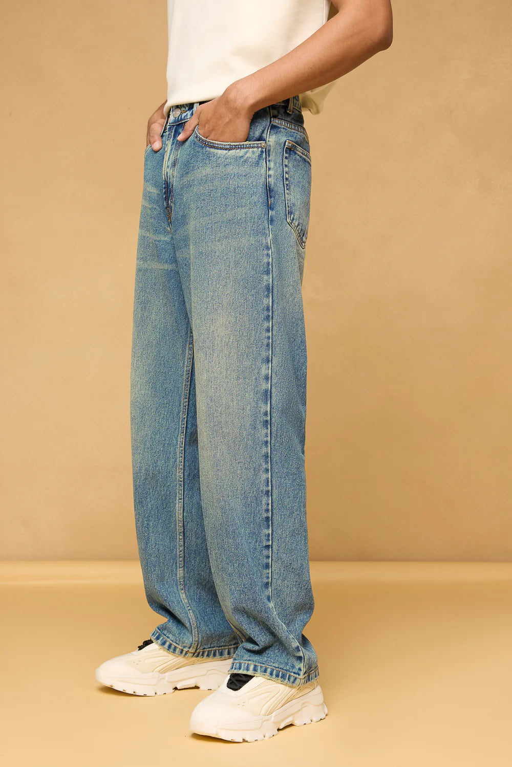 Trendy Blue Spruce Men's Baggy Straight Jeans with Relaxed Fit for Everyday Wear