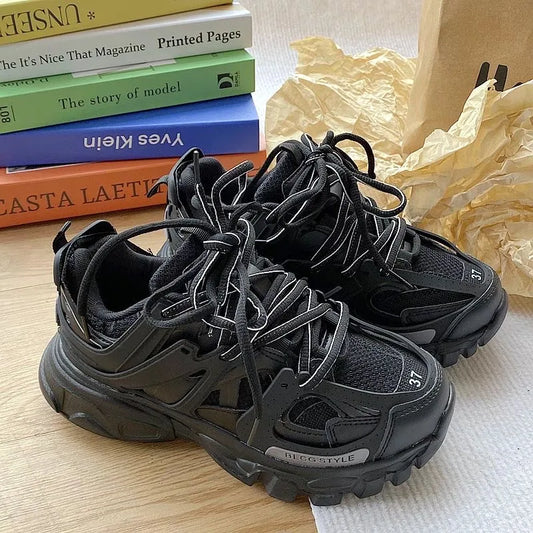 Modern Men’s Sneakers Fashionable Casual Shoes for Women Designer Lightweight Style