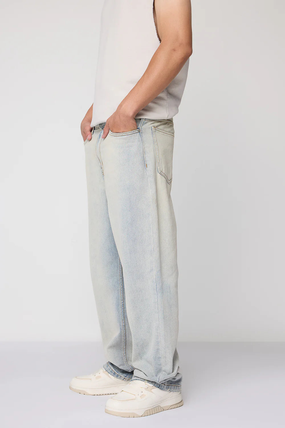 Trendy Urban Wash Blue Men's Baggy Straight Jeans with Relaxed Everyday Fit