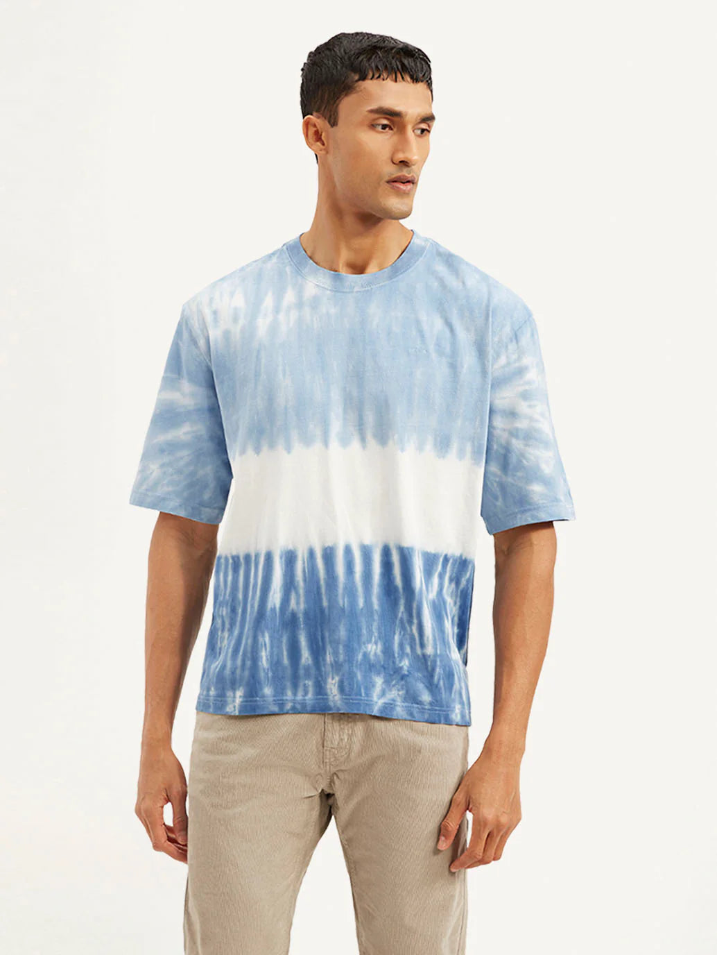 Trendy Tie-Dye Loose Fit T-Shirt for Men Designed for Relaxed Street Style and Laid-Back Fashion