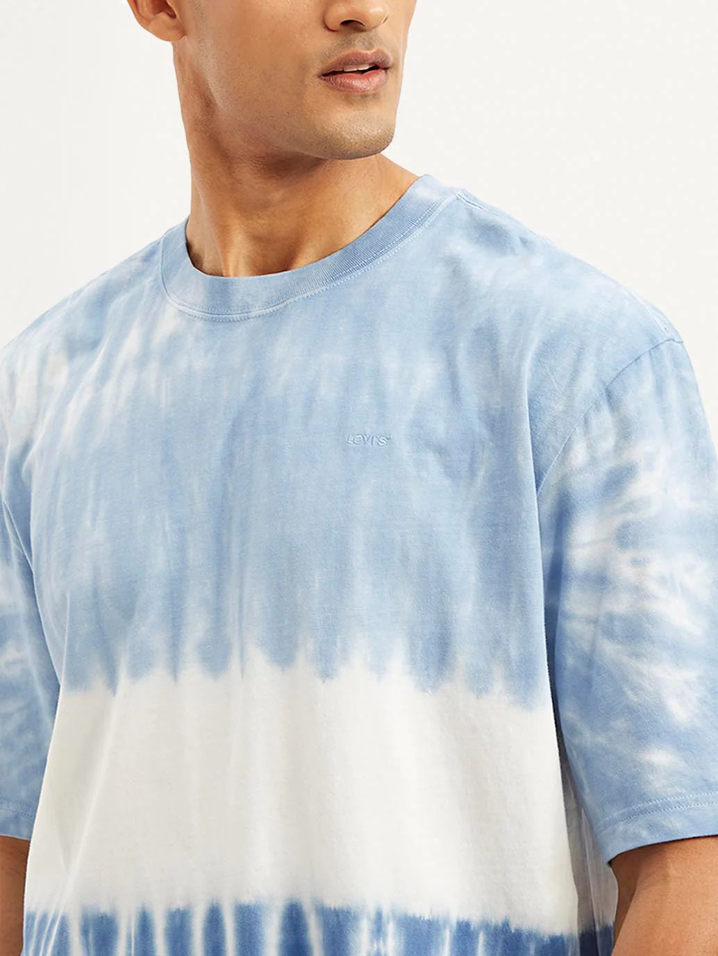Trendy Tie-Dye Loose Fit T-Shirt for Men Designed for Relaxed Street Style and Laid-Back Fashion
