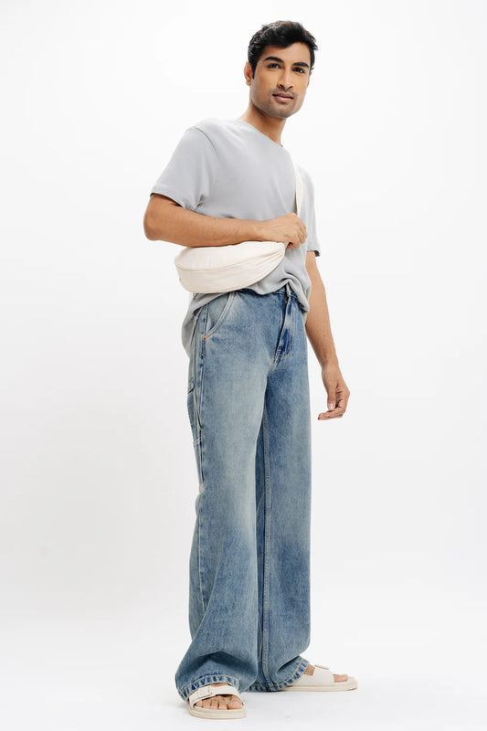 Trendy Soft-Wash Blue Men's Straight Jeans for Casual and Smart-Casual Looks