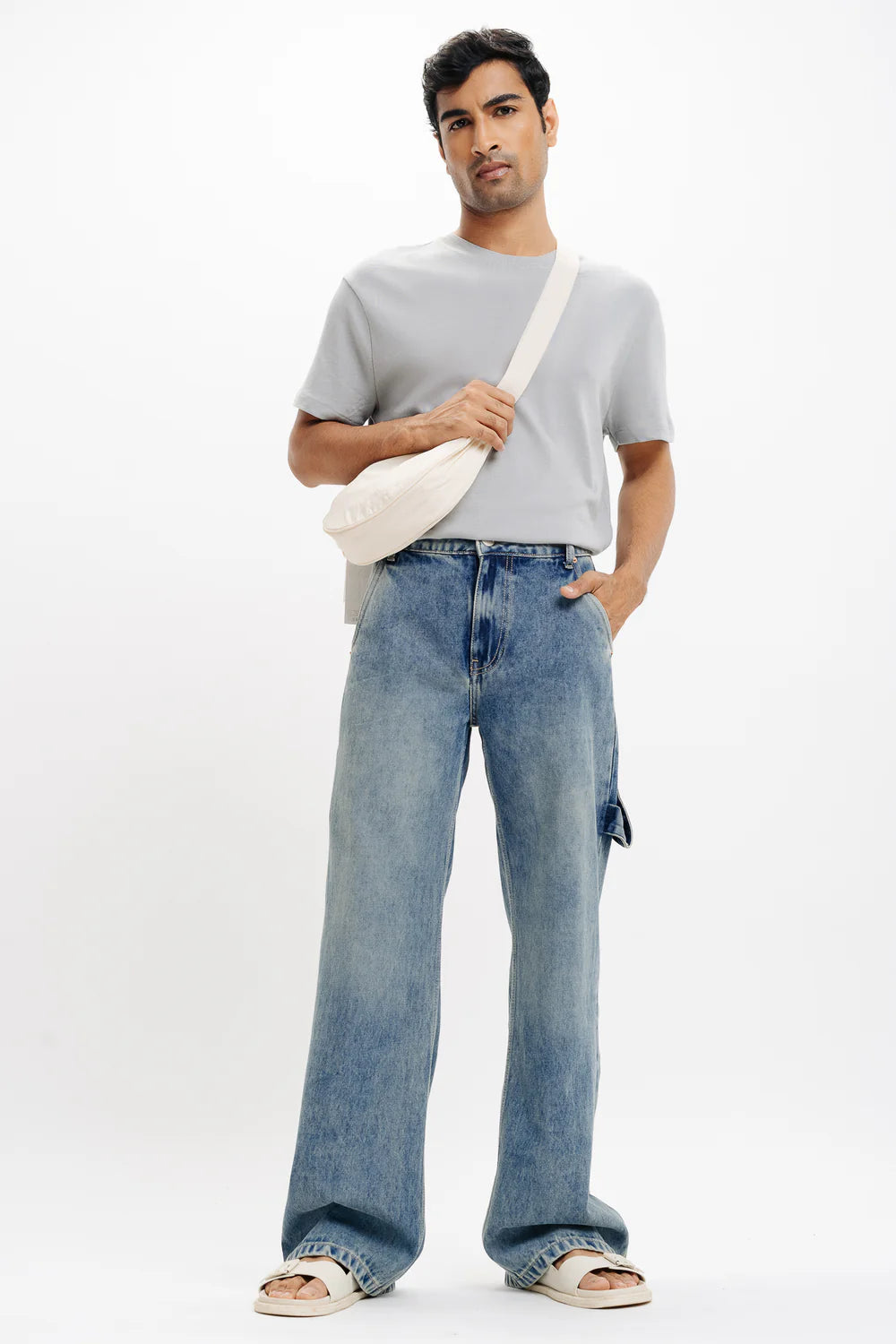 Trendy Soft-Wash Blue Men's Straight Jeans for Casual and Smart-Casual Looks