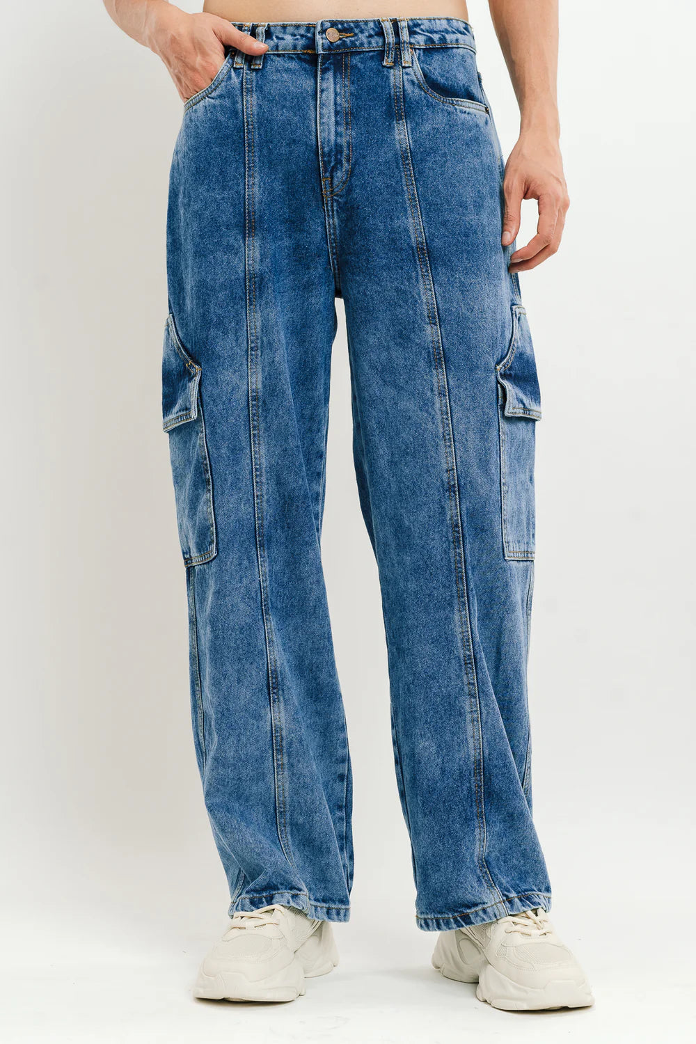 Blue Flap Pocket Men's Straight Cargo Jeans with Trendy Streetwear Look and Durable Fabric