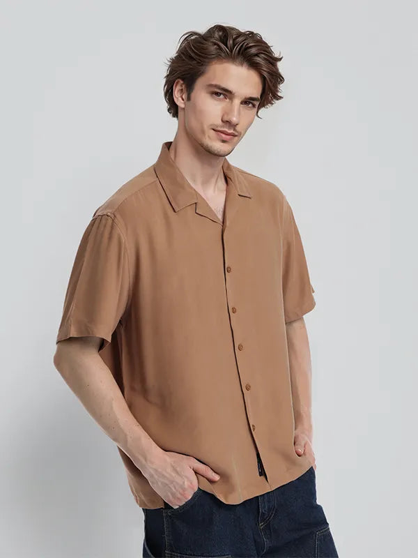 Men Rust Solid Relaxed Fit Casual Shirt