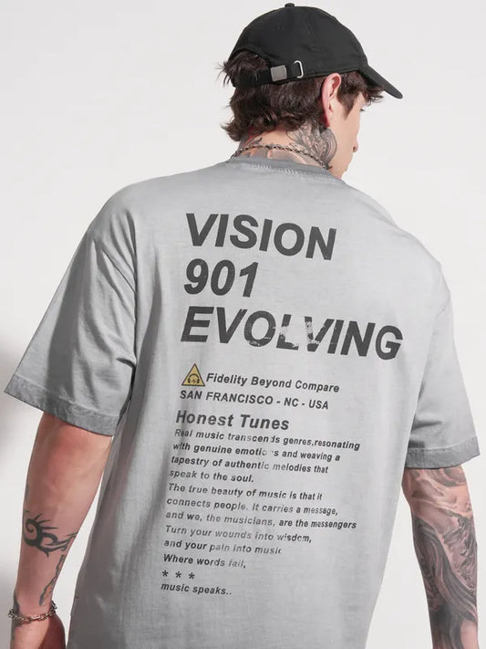 Versatile Grey Printed Oversized Fit Round Neck T-Shirt for Men’s Summer Wardrobe and Everyday Styling