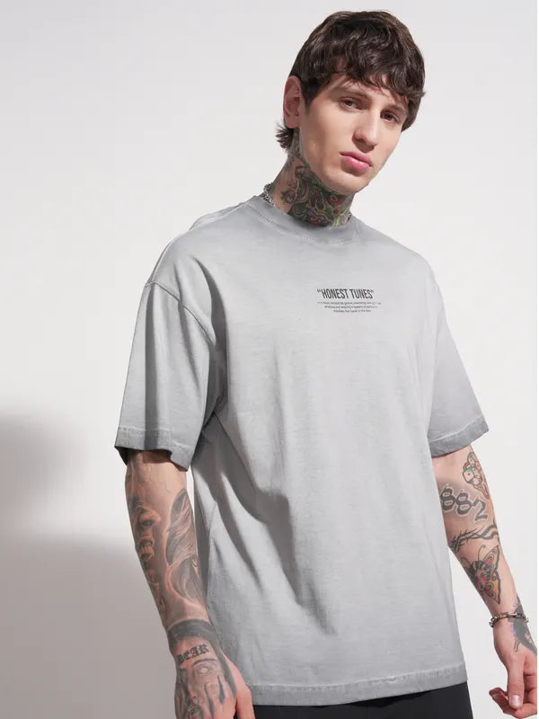 Versatile Grey Printed Oversized Fit Round Neck T-Shirt for Men’s Summer Wardrobe and Everyday Styling