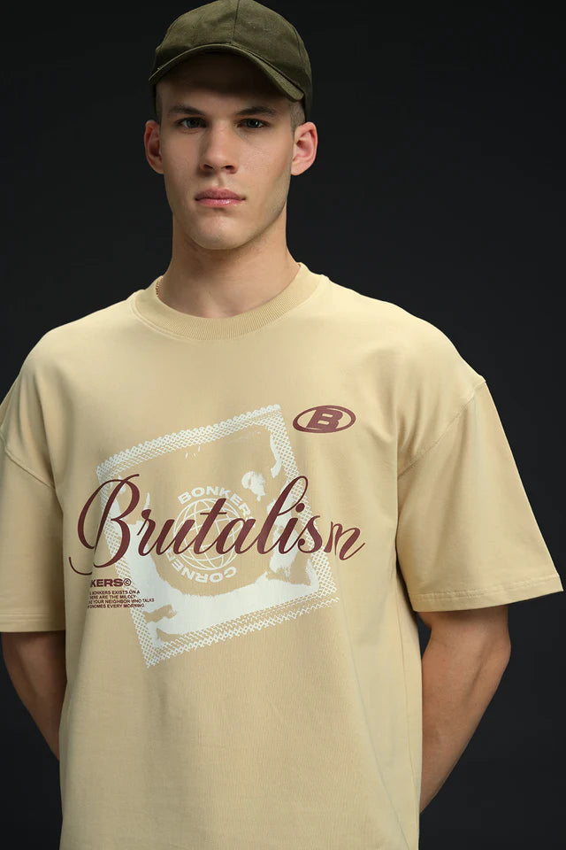 Modern Graphic Oversized T-Shirt for Men Seeking Comfort, Streetwear, and Bold Aesthetic