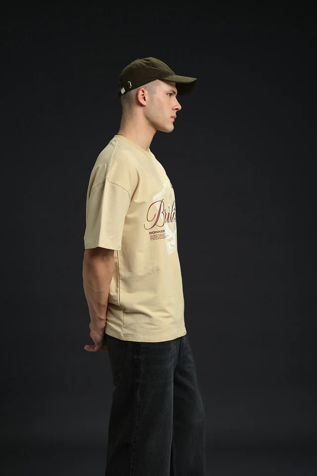 Modern Graphic Oversized T-Shirt for Men Seeking Comfort, Streetwear, and Bold Aesthetic