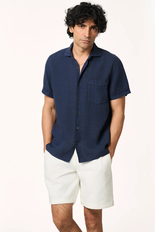 Formal and Casual Cutaway Collar Shirt for Men Comfortable Everyday Wear