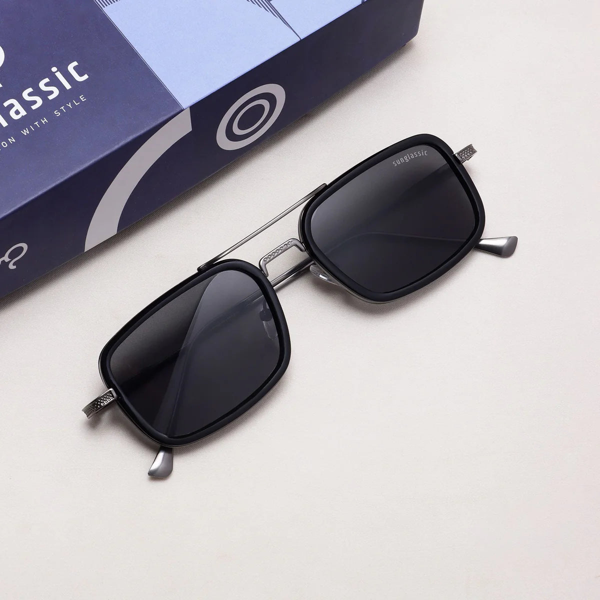 Men’s Gun Black Rectangular Sunglasses – Lecter